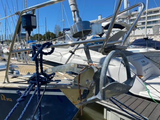 Hallberg Rassy 382 preowned for sale