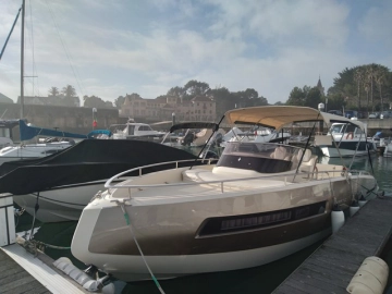 Invictus Yacht 280 GT de segunda mano en venta