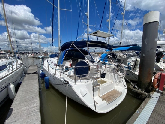 Dufour Yachts Grand Large 385 usado à venda