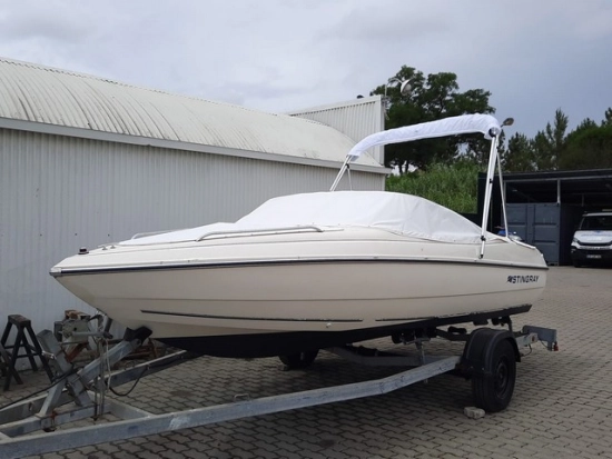 Stingray 556 ZP usado à venda