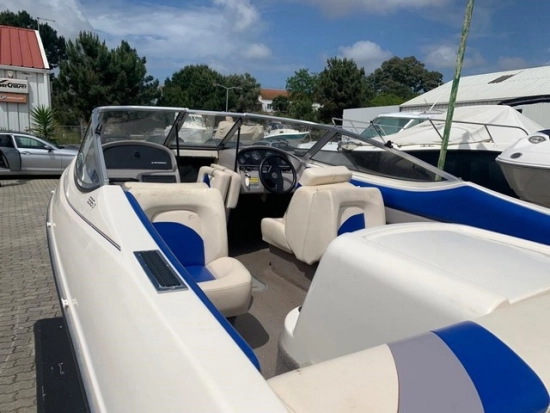Stingray 556 ZP usado à venda