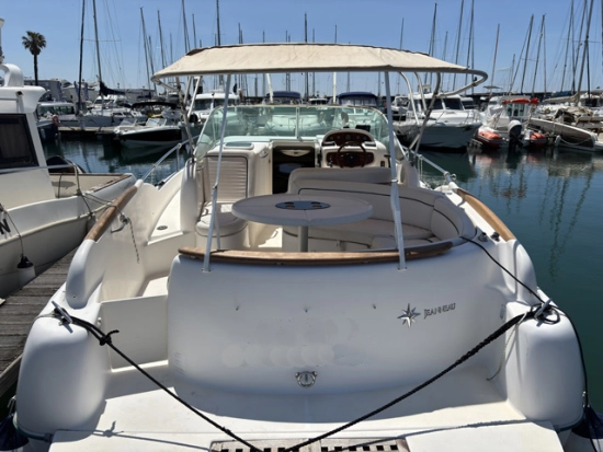 Jeanneau Leader 805 usado à venda