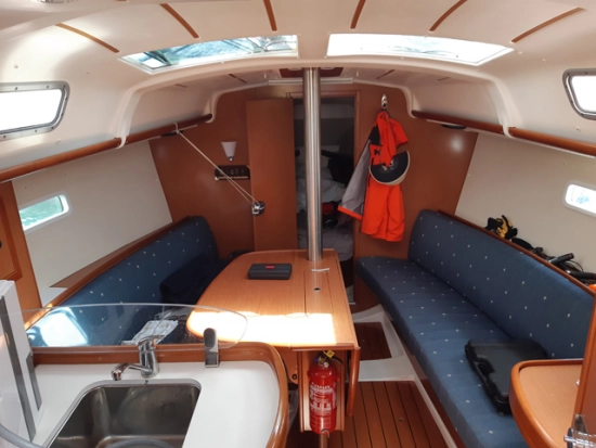 Beneteau Oceanis 323 de segunda mano en venta