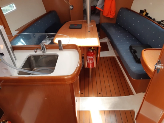 Beneteau Oceanis 323 de segunda mano en venta