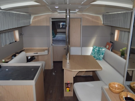 Beneteau Oceanis 41.1 usata in vendita