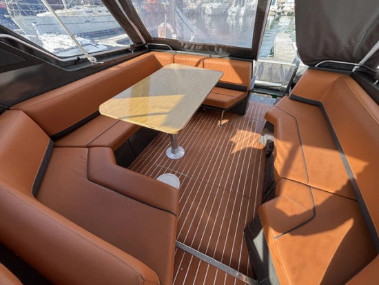 Sunseeker Martinique 38 usado à venda