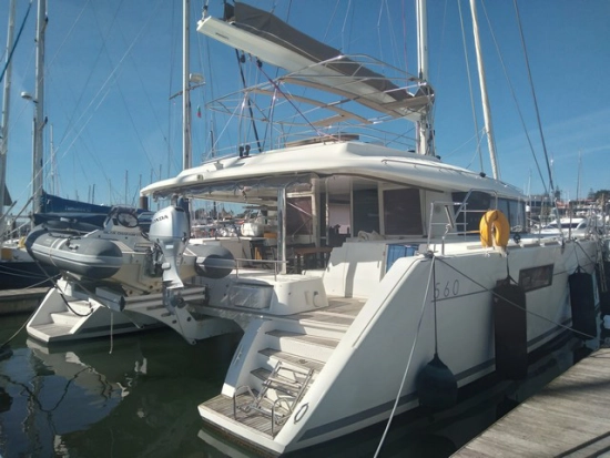 Lagoon 560 usata in vendita