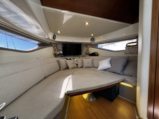 Sea Ray 320 usata in vendita