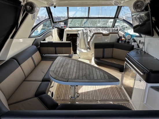 Sea Ray 320 usata in vendita