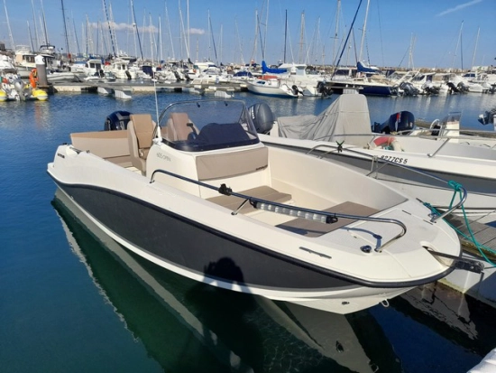 Quicksilver Open 605 usado à venda