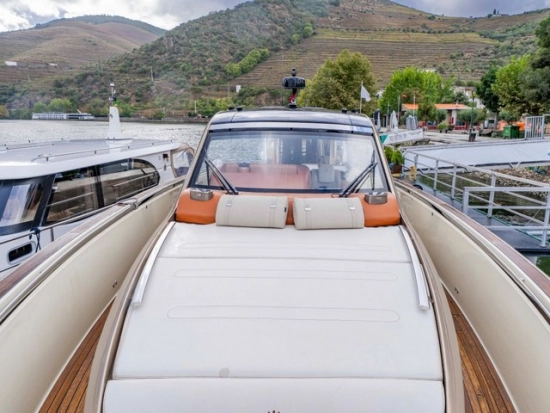 Invictus Yacht TT460 de segunda mano en venta