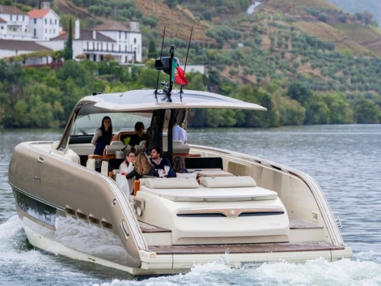 Invictus Yacht TT460 de segunda mano en venta