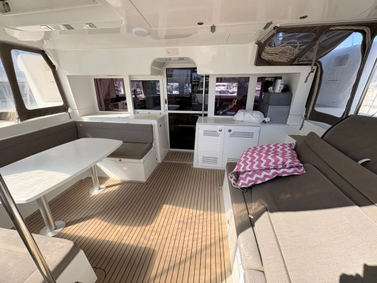 Lagoon 450 F usata in vendita