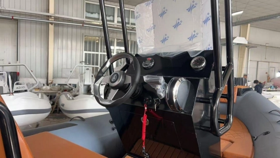 Azulik Boats 580 nuova in vendita