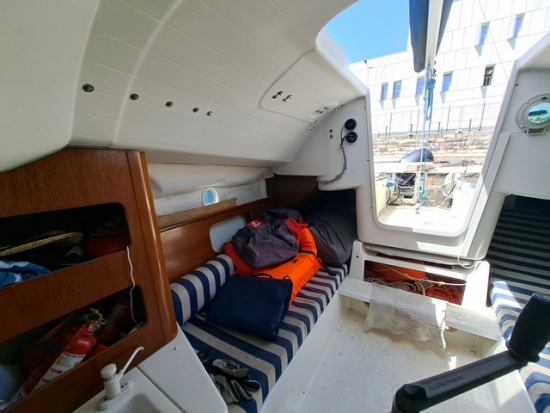 Beneteau First 211 usado à venda