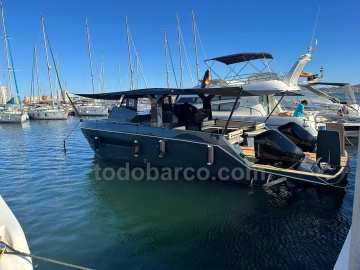 Tesoro Yachts Power cat 38 usado à venda