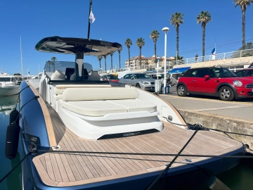 Solaris Power 40 Open brand new for sale