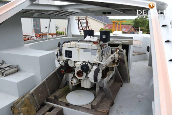 Trintella 82AD hull usado à venda
