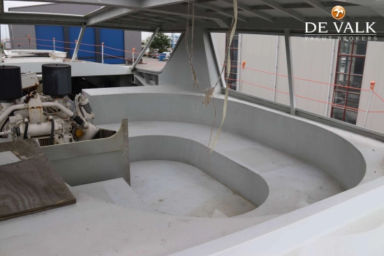 Trintella 82AD hull usado à venda