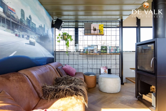 Qrooz Floating Appartment usata in vendita