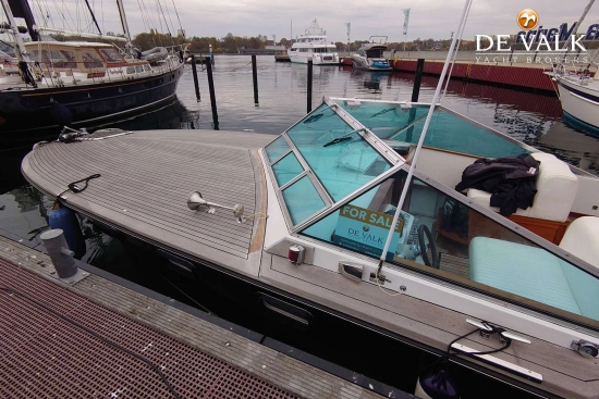 Magnum Marine 38 usata in vendita