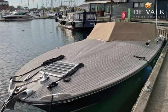 Magnum Marine 38 usata in vendita