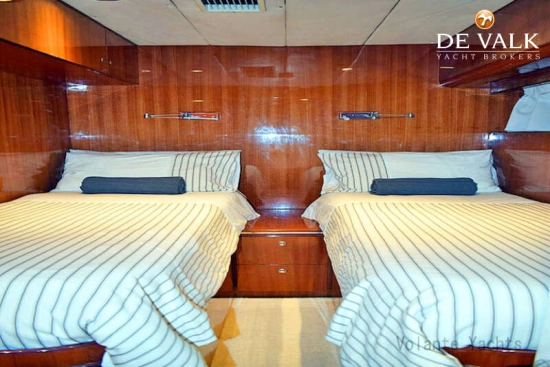 Elegance Yacht 76 usado à venda