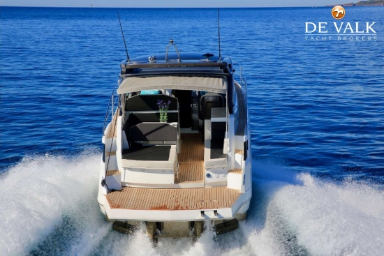 Galeon 335 HTS usado à venda