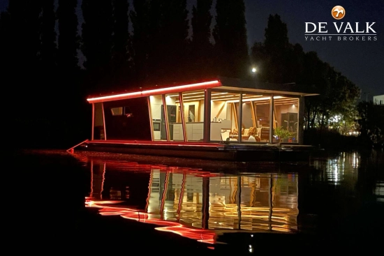 Custom Built Houseboat luxe motor usata in vendita