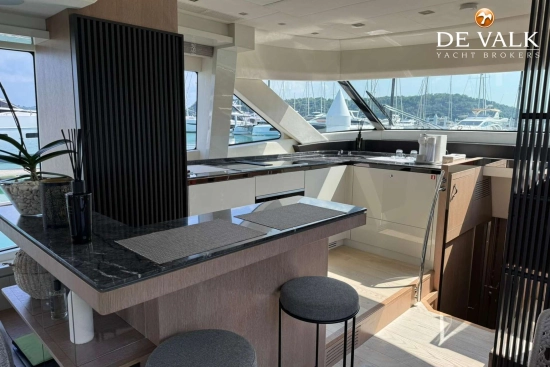 Monte Carlo Yachts MCY 70 usado à venda
