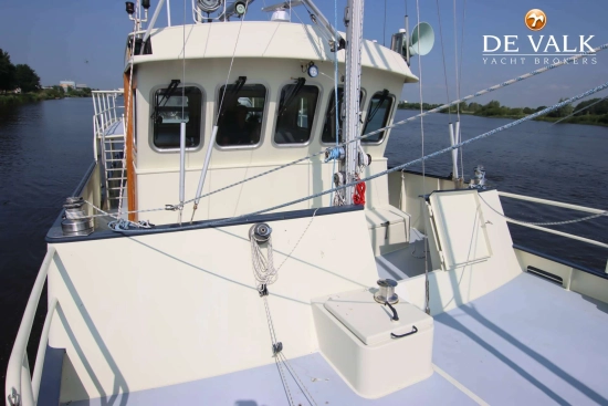 Custom Line Explorer Trawler 1800 usado à venda