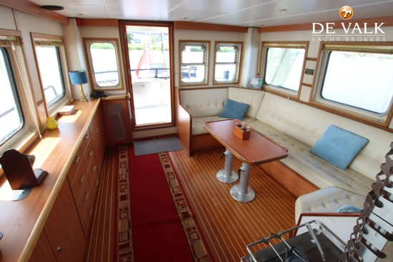 Custom Line Explorer Trawler 1800 usado à venda