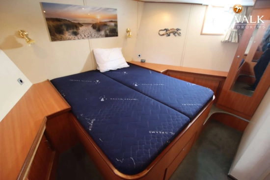 Custom Line Explorer Trawler 1800 de segunda mano en venta
