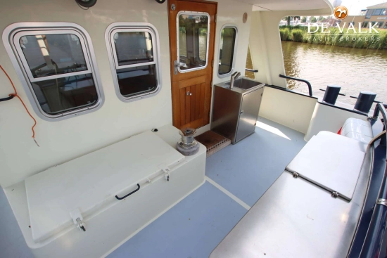 Custom Line Explorer Trawler 1800 usado à venda