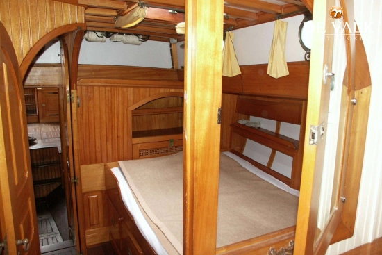 Schooner Sitting Bull 19.80 usado à venda