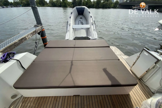 Galeon 300 Fly usado à venda