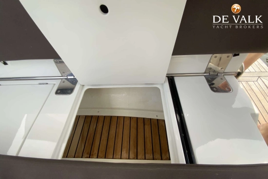 Galeon 300 Fly usado à venda