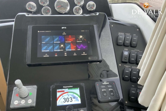 Galeon 300 Fly usado à venda