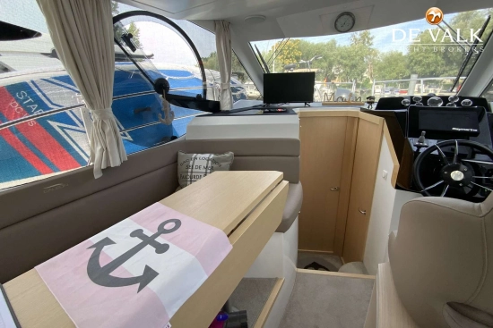 Galeon 300 Fly usado à venda