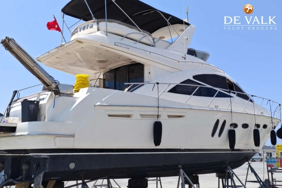 Sealine T50 usado à venda
