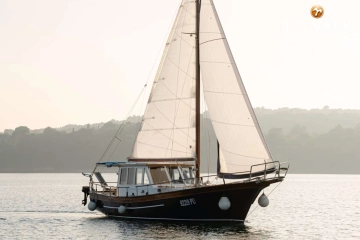 Custom Built Houseboat luxe motor usata in vendita