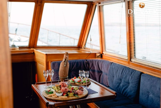 Custom Built Houseboat luxe motor usata in vendita