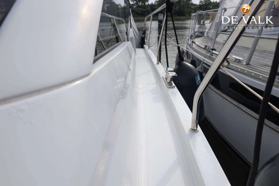 Sealine C330 usado à venda