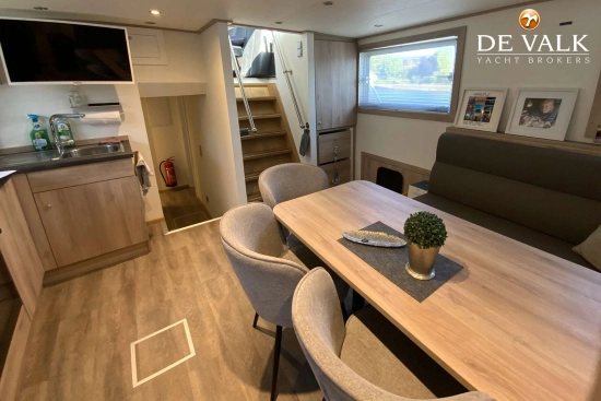 Luxe motor 22 m usata in vendita
