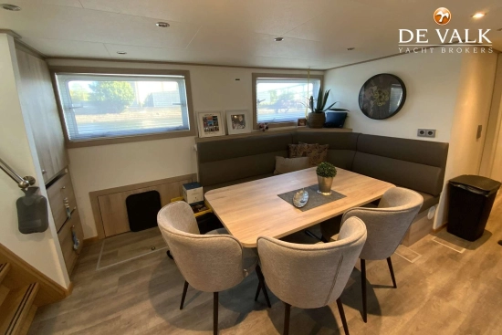Luxe motor 22 m usata in vendita