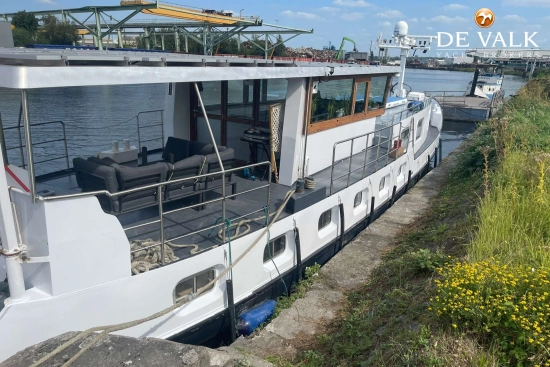 Luxe motor 22 m usata in vendita