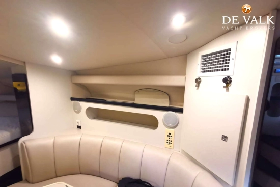 Cruisers Yachts 3075 Rogue usado à venda