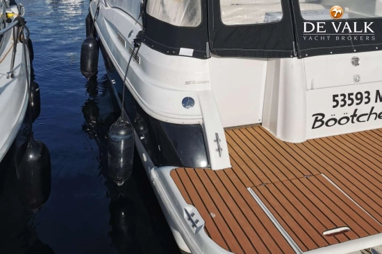 Cruisers Yachts 3075 Rogue usado à venda
