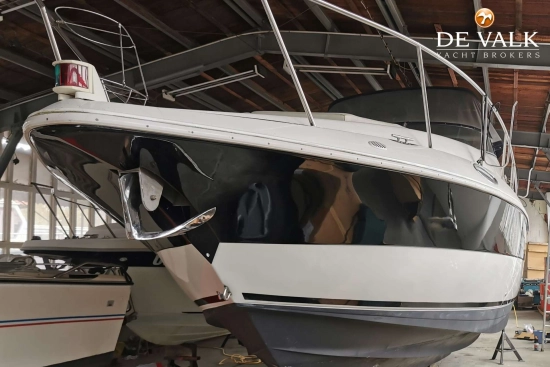 Cruisers Yachts 3075 Rogue usado à venda