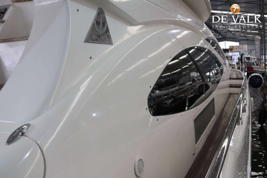 Azimut 68 Plus usata in vendita